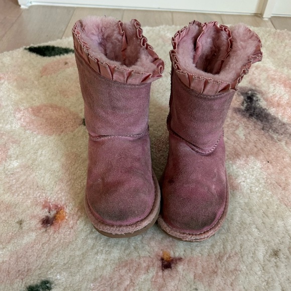UGG Bailey Bow Pink Kids Boots‎ - Picture 1 of 9